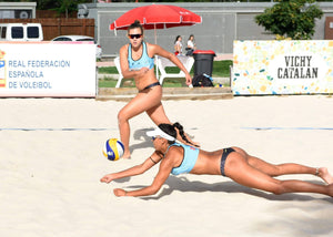 jugadora voley playa